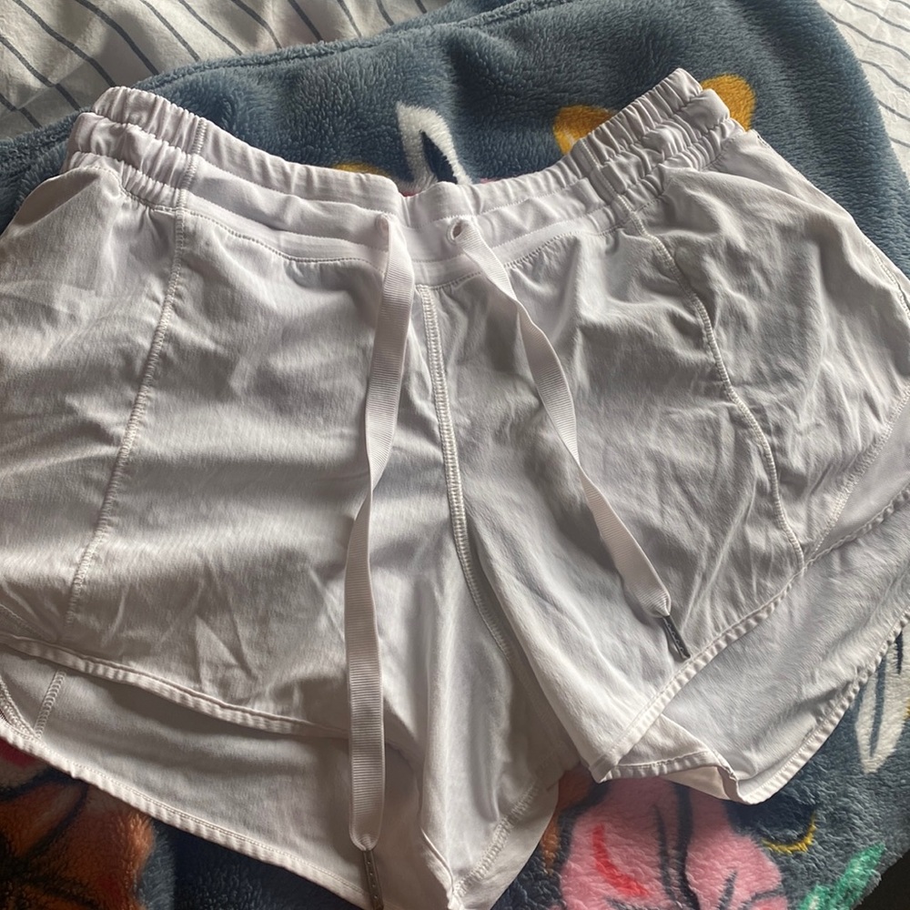 Lululemon Hotty hot shorts